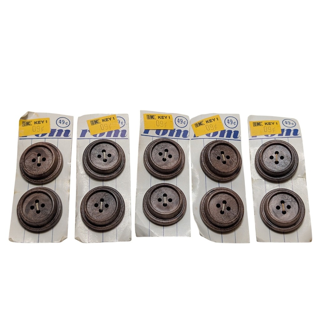 Vtg Somertime Brown Woodโ Grain resin Buttons 1" 10 buttons made England 5 Cards